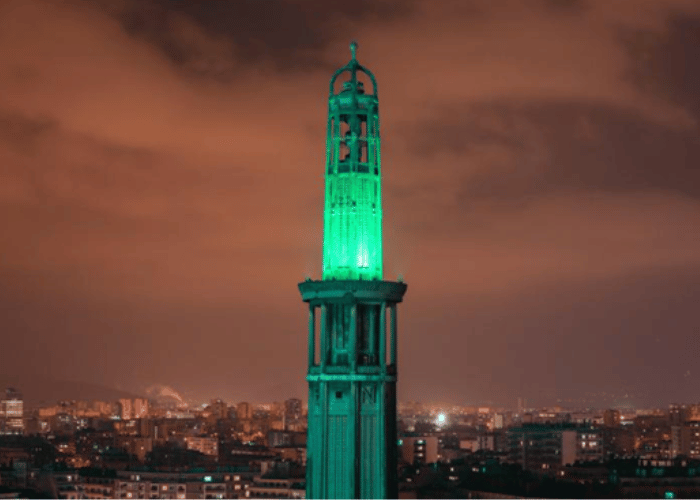 Illumination de la Tour Perret aux couleurs de l’indice ATMO à Grenoble