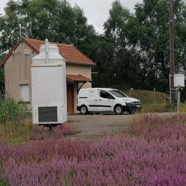 Station MERA de mesure de la pollution en zone rurale au MontFranc (23)